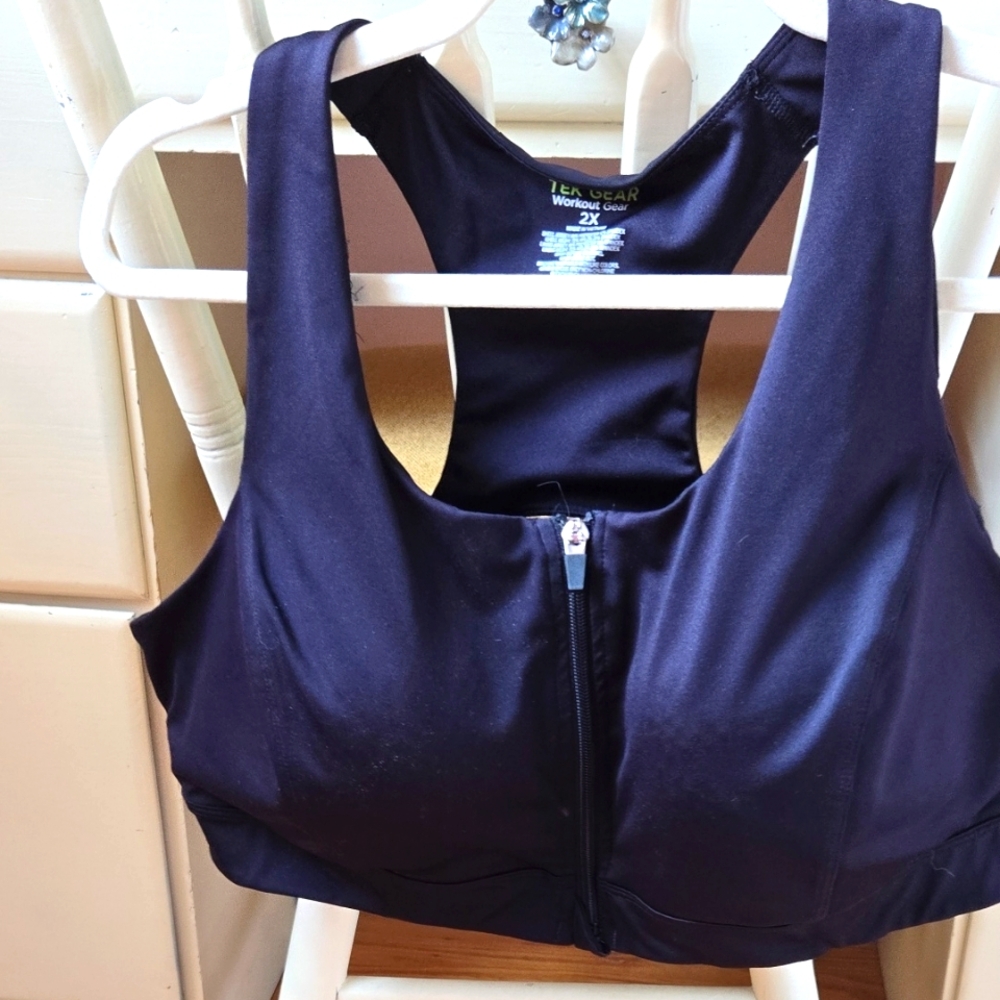 Women's 2X Black Zip-Front Sports Bra, EUC. Tek Gear